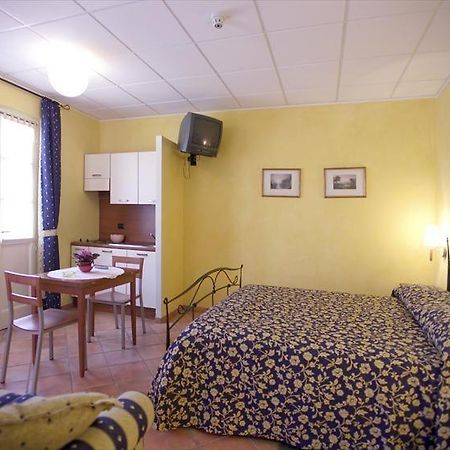 Albergo Badellino ブラ エクステリア 写真