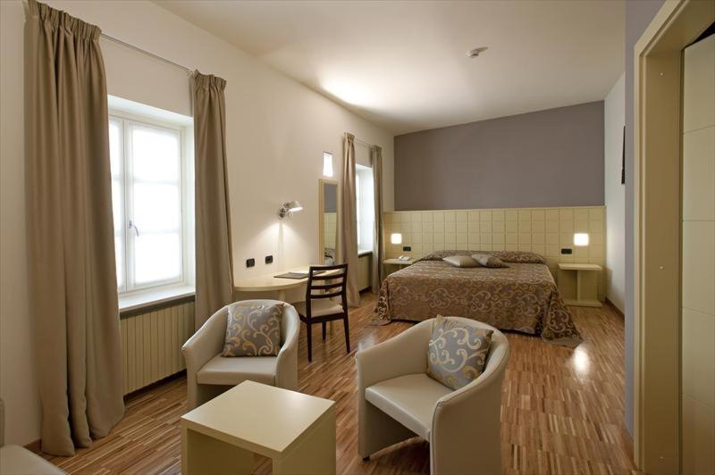Albergo Badellino ブラ エクステリア 写真