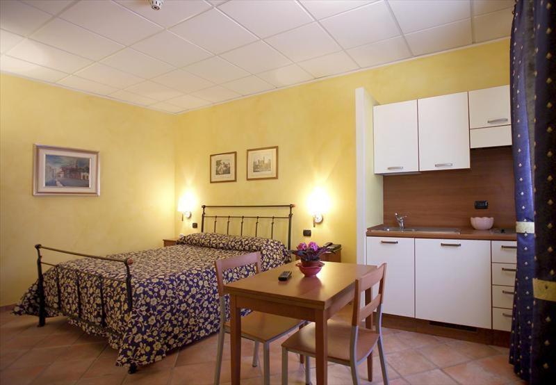Albergo Badellino ブラ エクステリア 写真